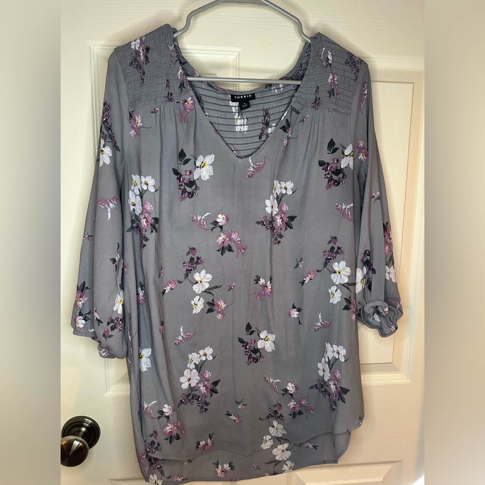 Torrid Gray Pleated Blouse Relaxed Fit